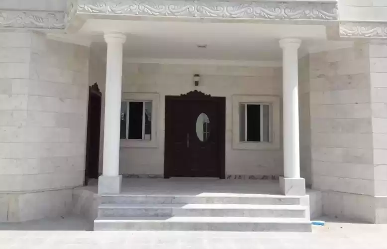Residential Ready Property 7+ Bedrooms U/F Standalone Villa  for sale in Al Sadd , Doha #11850 - 1  image 